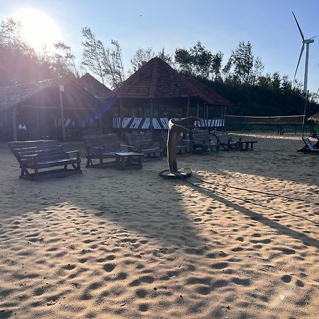 Omeesha Beach Hotel Kalpitiya Eksteriør billede