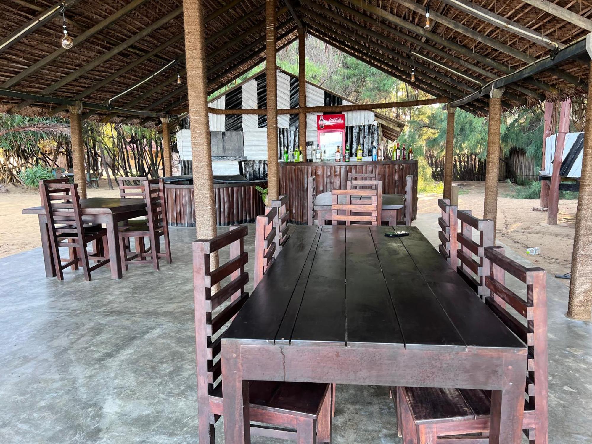 Omeesha Beach Hotel Kalpitiya Eksteriør billede