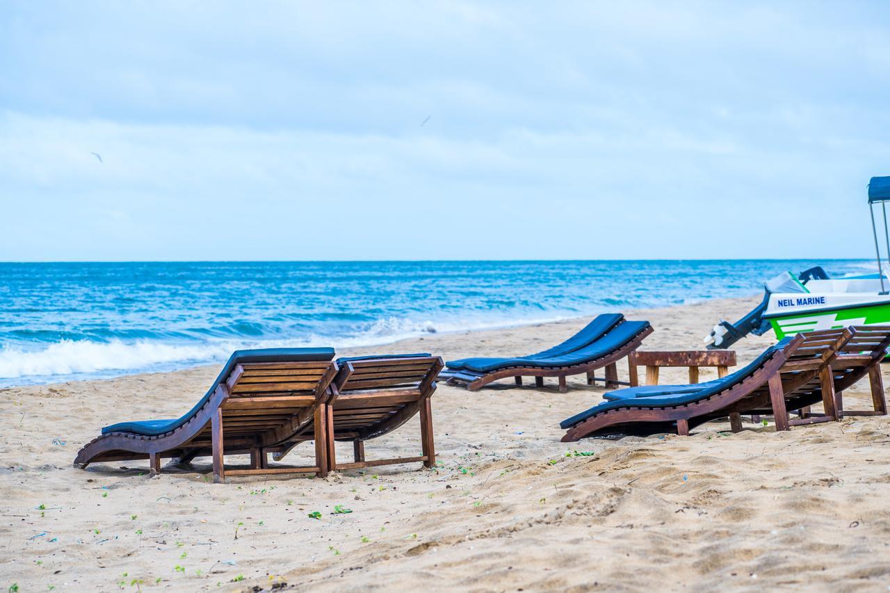Omeesha Beach Hotel Kalpitiya Eksteriør billede