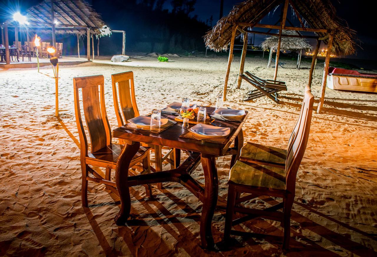 Omeesha Beach Hotel Kalpitiya Eksteriør billede